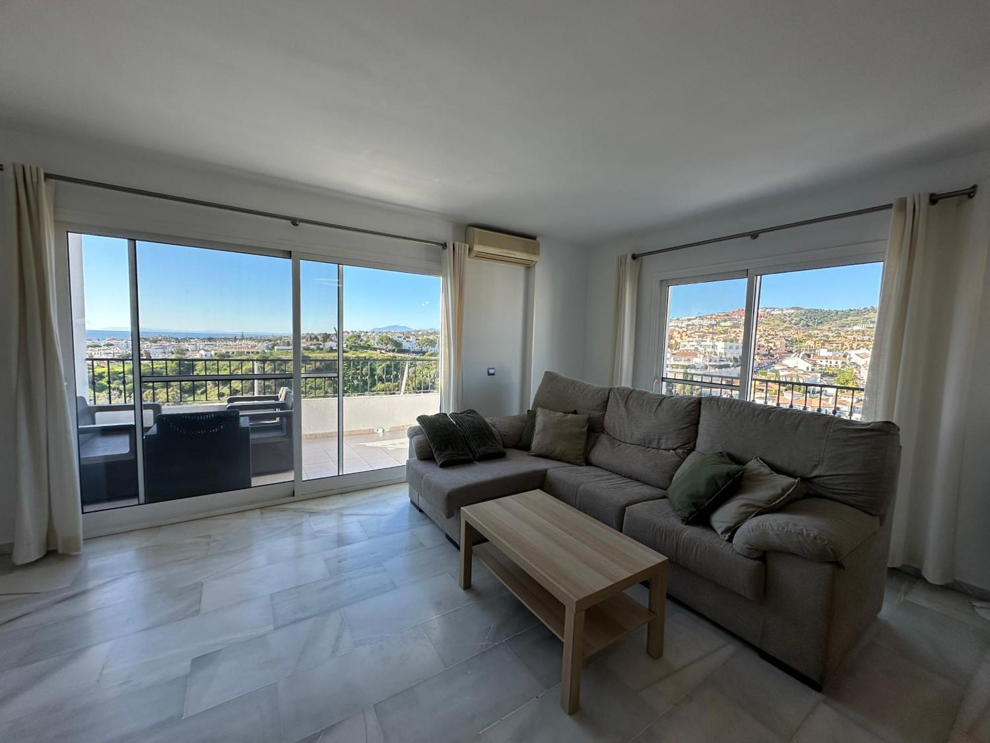 شقة Luminoso Atico Duplex Con Vistas Al Mar مالقة المظهر الخارجي الصورة